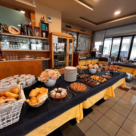 Hotel Nettuno 索托马里纳 外观 照片