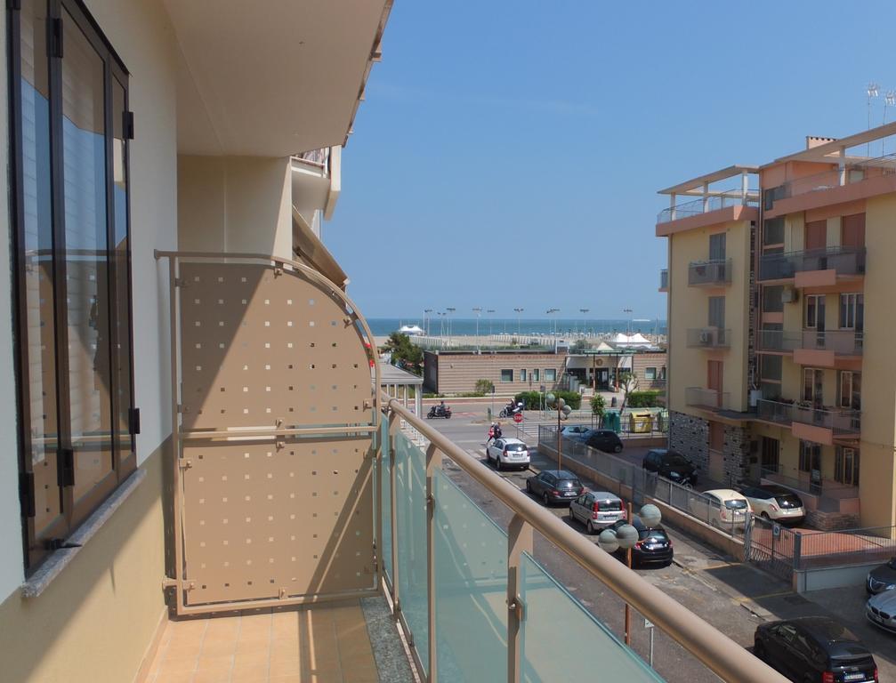 Hotel Nettuno 索托马里纳 外观 照片
